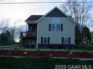 821 Sherwood Ave, Waynesboro, VA 22980