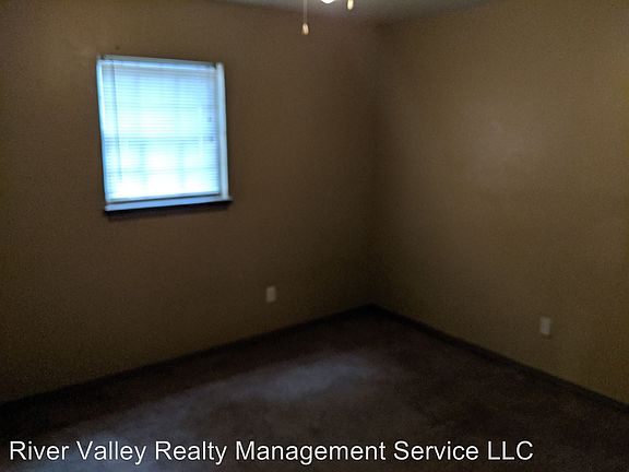 5th image of 1910 S El Paso Ave APT 11
