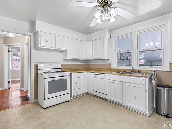 4th image of 4317 Steins St