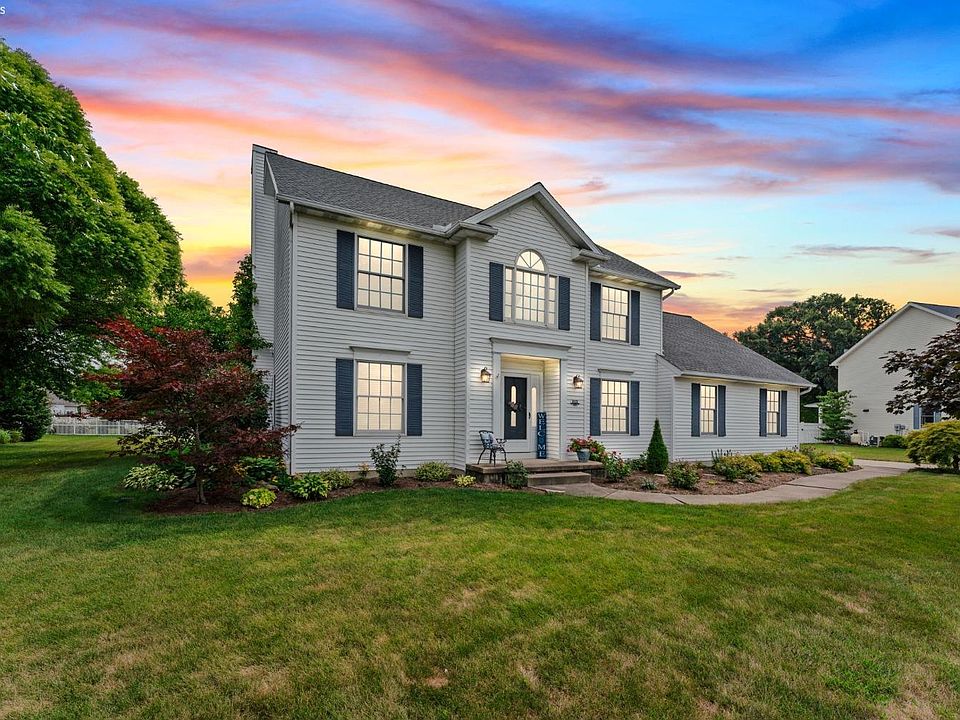 1st image of 312 Canterbury Dr