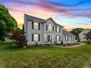 312 Canterbury Dr, Huron, OH 44839