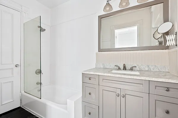 Rented by Compass | media 4