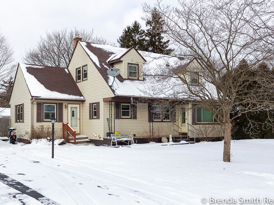 1st image of 57 Barry St SE