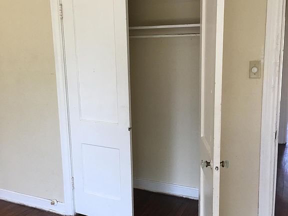 3rd image of 2617 Segrest St