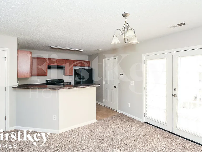 3585 Parc Cir SW — Photo 6