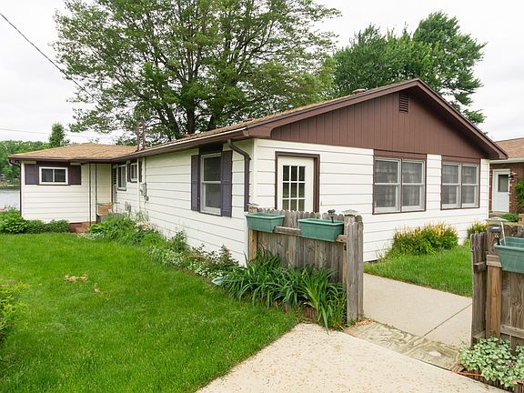 61428 N  Main St-108