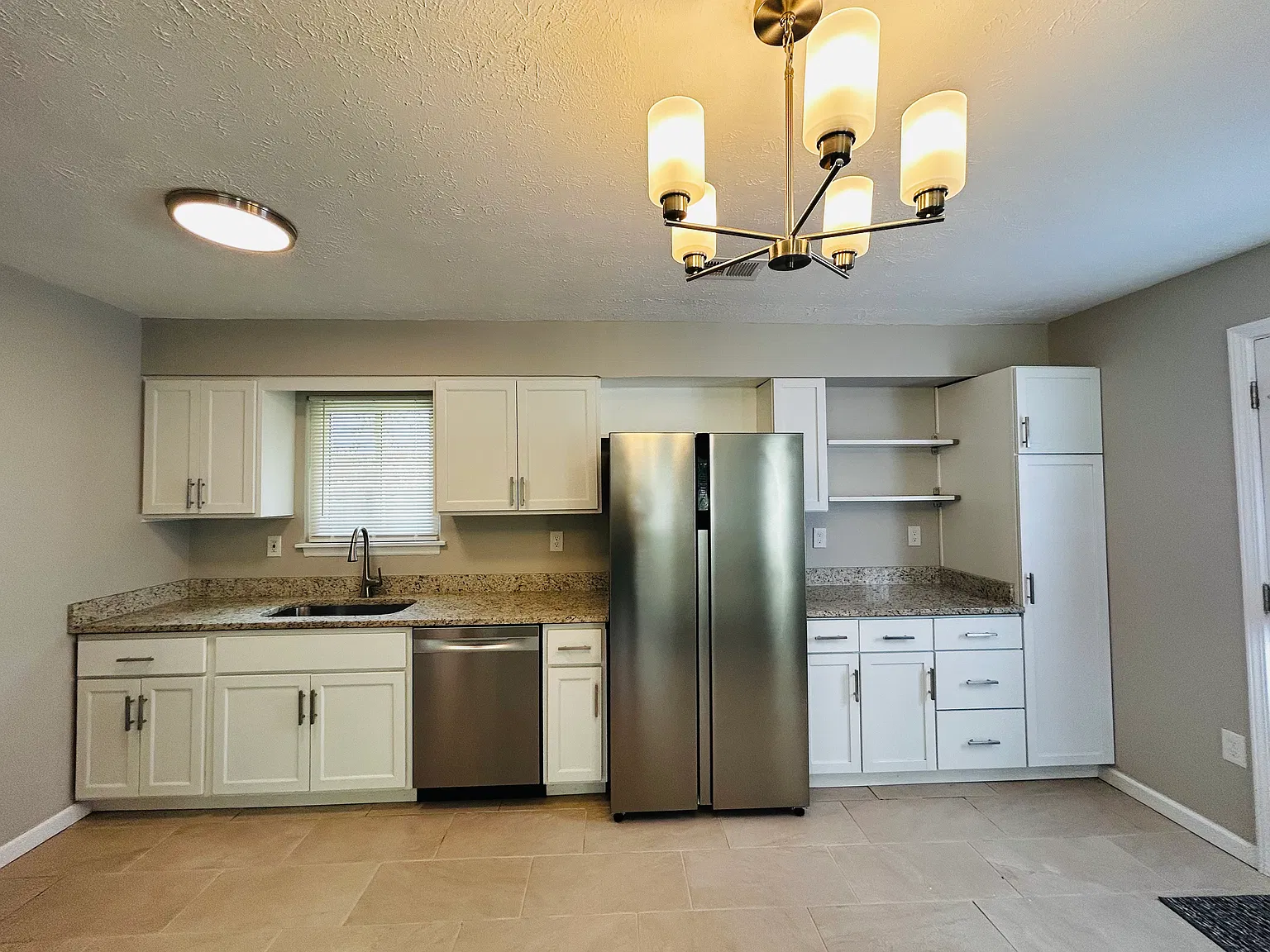 11412 Hammond Dr — Photo 4