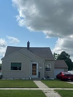 1st image of 838 Lincoln DRIVE WEST West