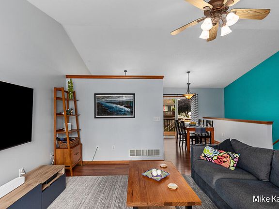5th image of 3023 Stonewood St NW