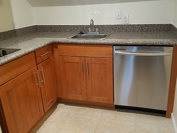2nd image of 2821 Bellevue Way SE #3