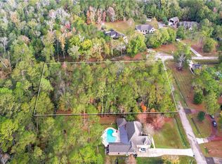 433 Secluded Oaks Ln, Madisonville, LA 70447