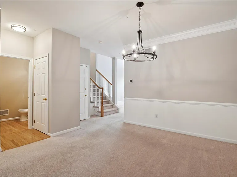 103 Birchwood Dr — Photo 4