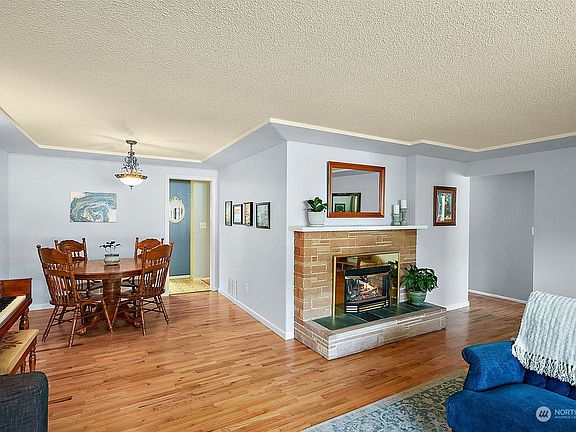 4th image of 7844 S Wilkeson Street