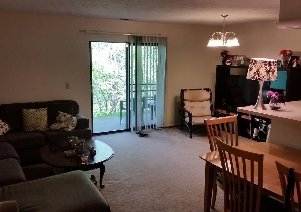 1st image of 7238 Creekview Dr APT 3