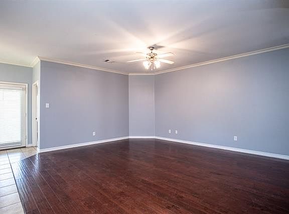 4th image of 9716 Zaharias Dr