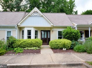 992 Riversedge Cir, Annapolis, MD 21401