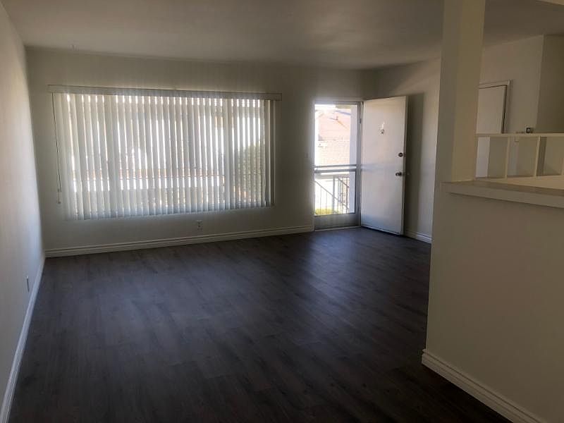 1st image of 521 N Marguerita Ave