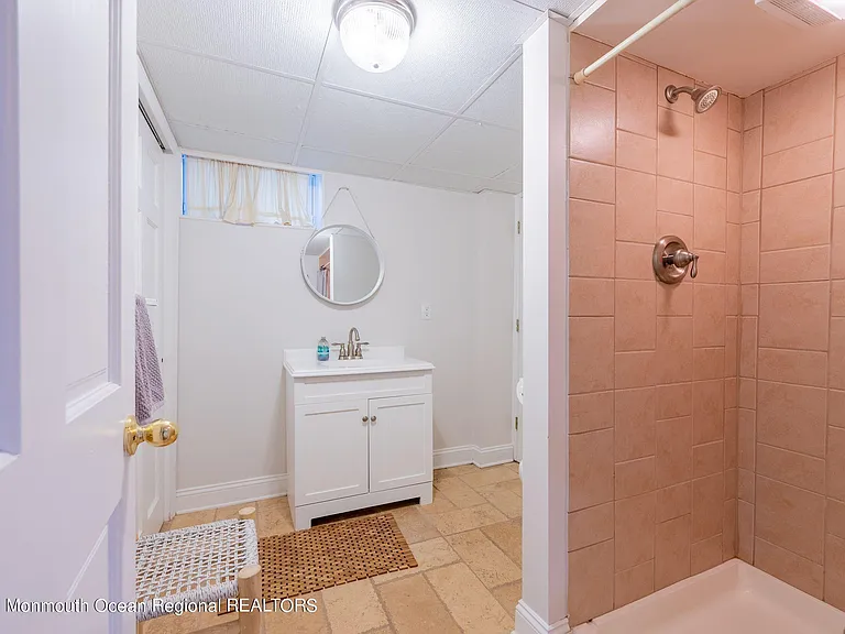 623 Brooklyn Blvd — Photo 33