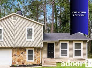 1489 Persimmon Log Ct, Austell, GA 30168