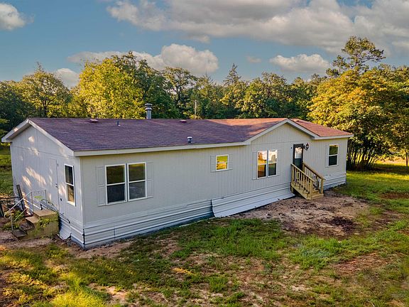 3rd image of 275 County Road 3598