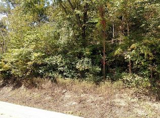 3500 Elkhorn Crk, Elkhorn City, KY 41522