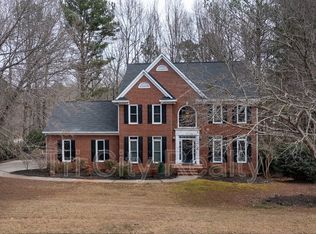 155 Glenwood Ln, Fayetteville, GA 30215