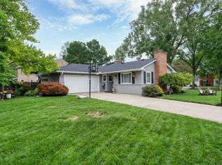 1530 Ridgeview Rd, Columbus, OH 43221