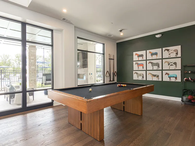 Luxe 360 on Centerpointe — Photo 41