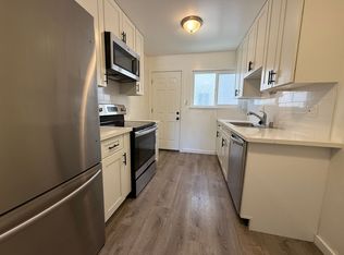 Central 2037, Alameda, CA 94501