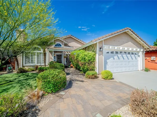 13517 Chrystal Ct, Fontana, CA 92336