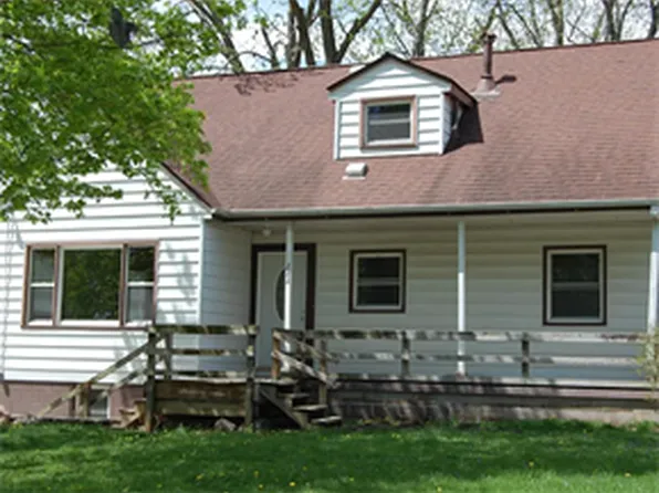 722 13th Ave, Coralville, IA 52241