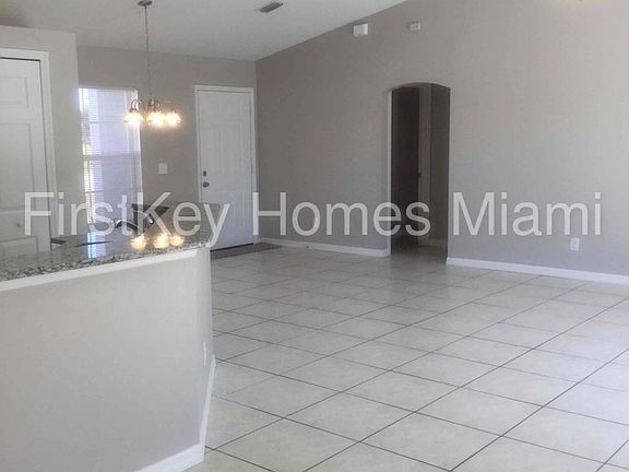 3rd image of 1698 SW McAllister Ln
