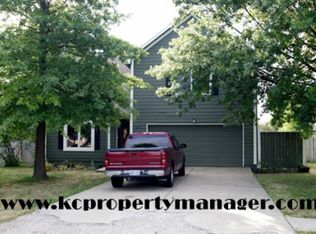 14879 W Peppermill Dr, Olathe, KS 66062