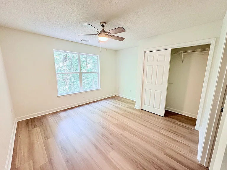 201 Harts Cove Way — Photo 7