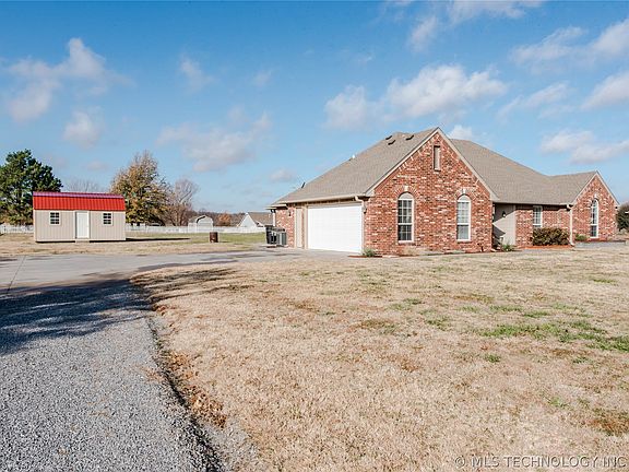 3rd image of 18144 S Quail Meadow Dr