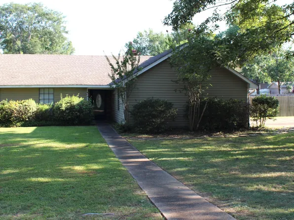 225 Oakbend Dr, Madison, MS 39110