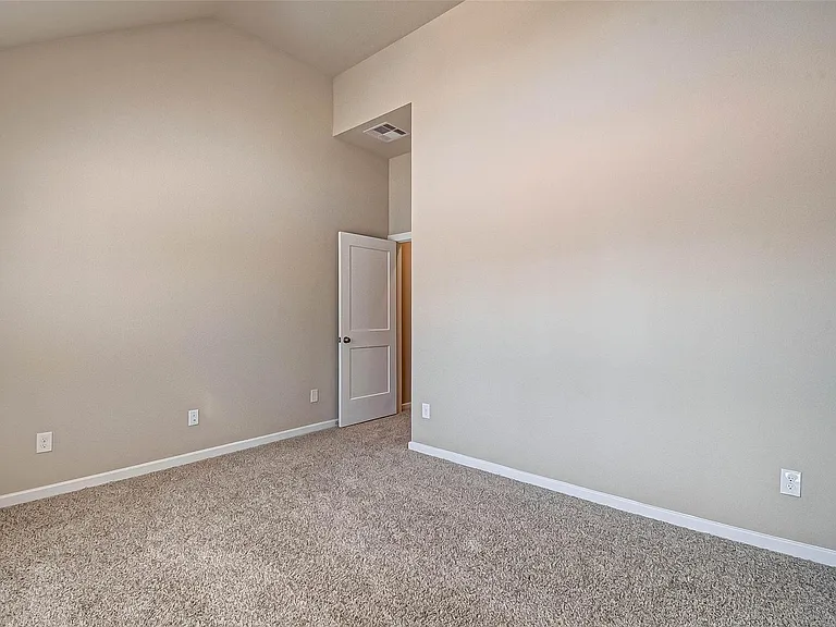315 N Spotted Fern Dr — Photo 32