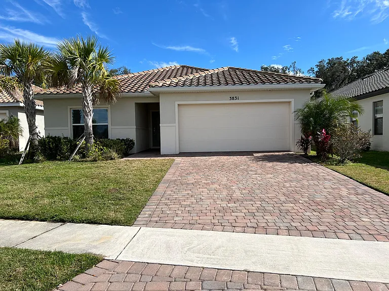 3831 Carrick Bend Dr — Photo 1