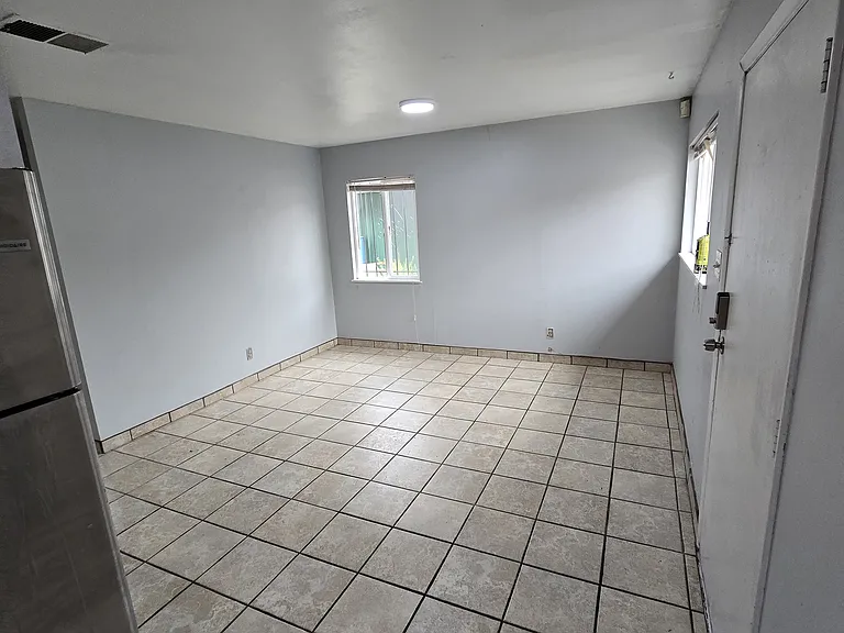 232 Espanola St NE #B — Photo 7