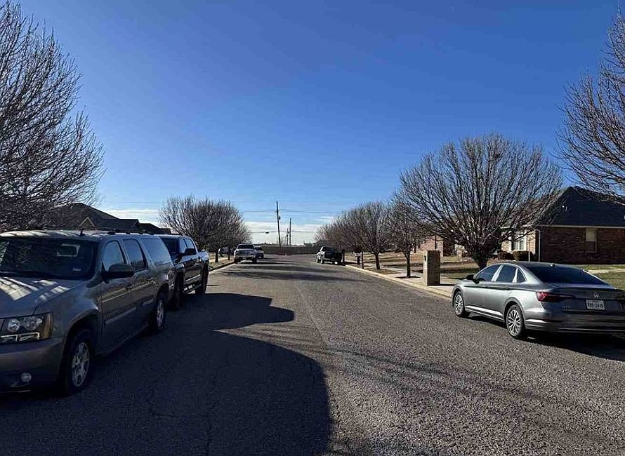 Exterior Neighborhood (street photo)