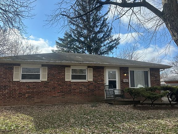 2nd image of 991 Deerfield Ct