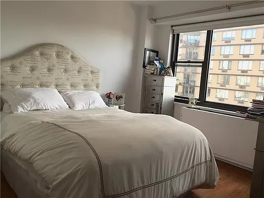 Rented by Century 21 Metropolitan | media 23