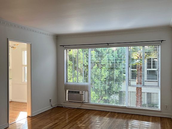 2nd image of 2269 N Beachwood Dr #203