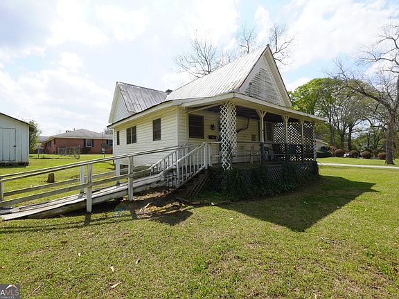 4th image of 27 Smith St