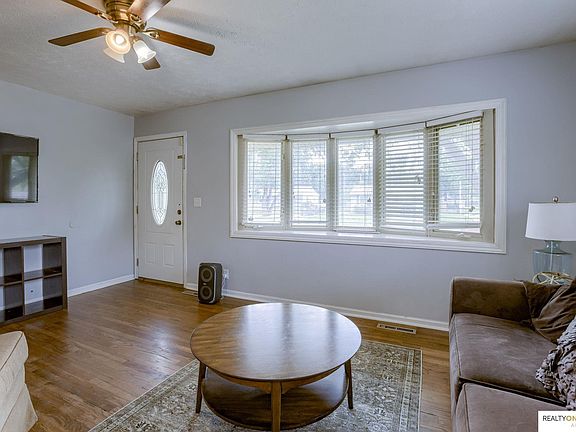 4th image of 12180 Pedersen Dr