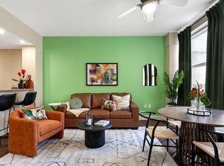925 Common St #ID1268847P, New Orleans, LA 70112