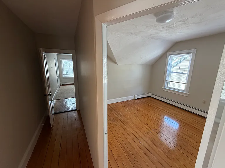 19 Preston St #3 — Photo 15
