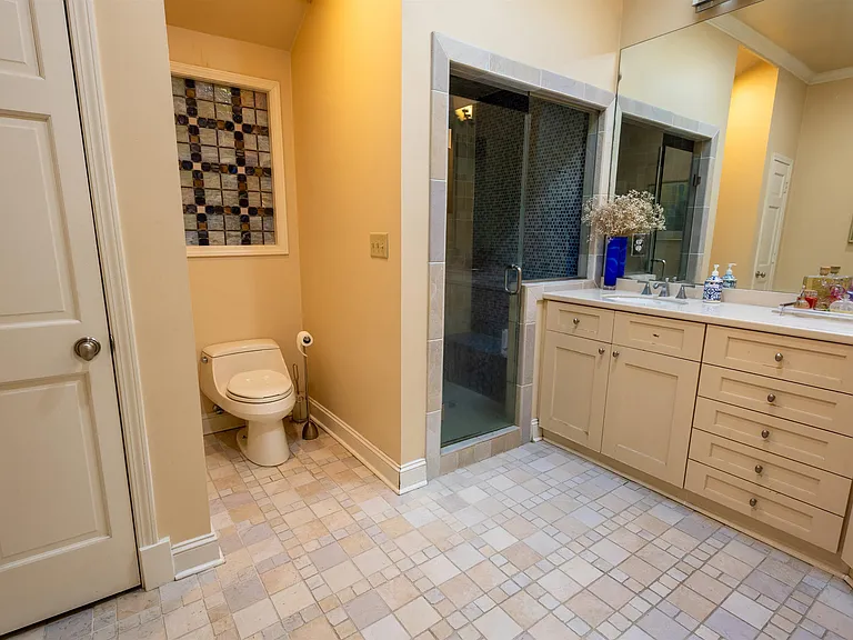 510 Berkeley Sq — Photo 10