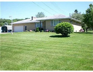 2753 Mercer West Middlesex Rd photo 1