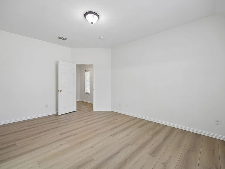 1608 Wagon Wheel Dr — Photo 38